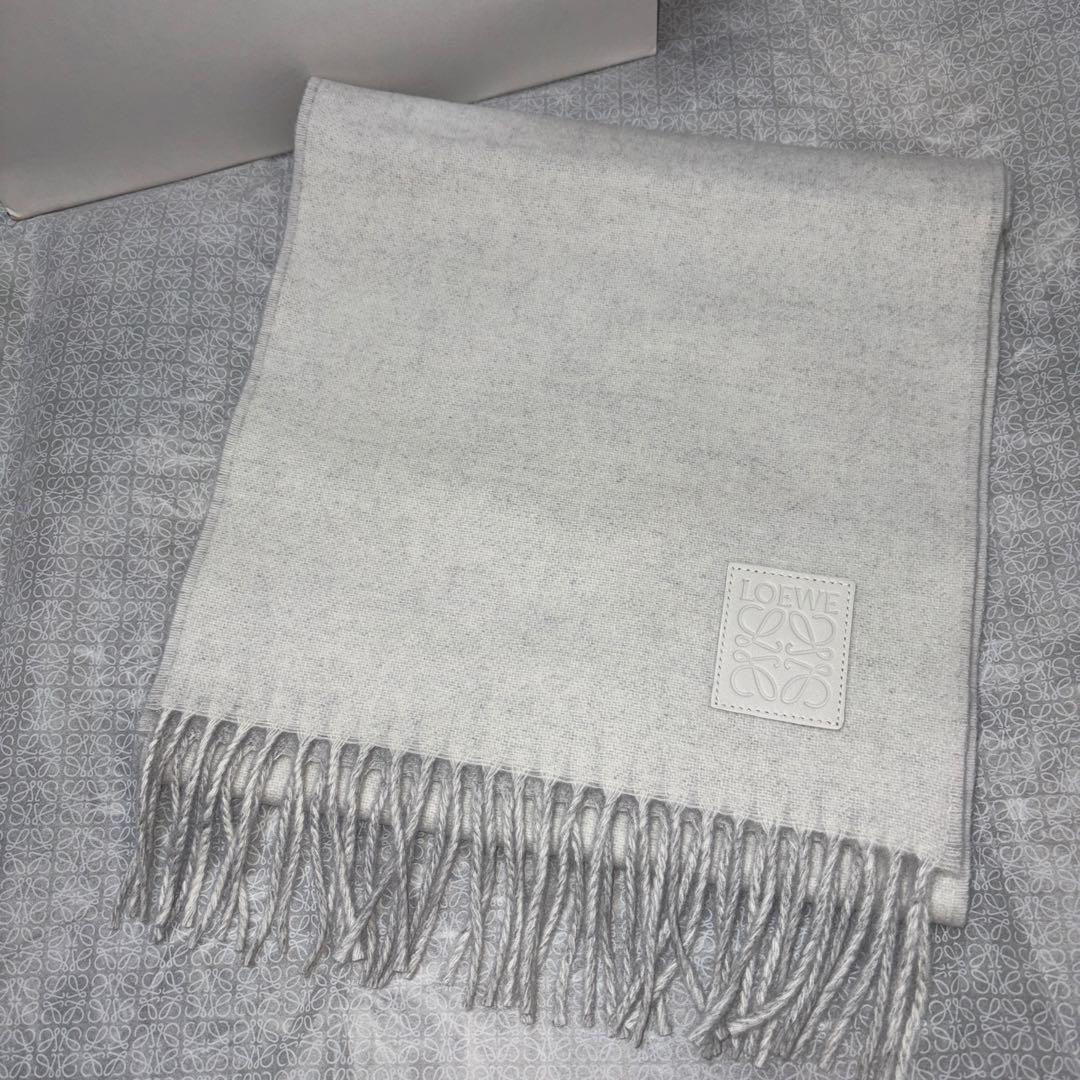 LOEWE バイカラー　マフラー　新品未使用