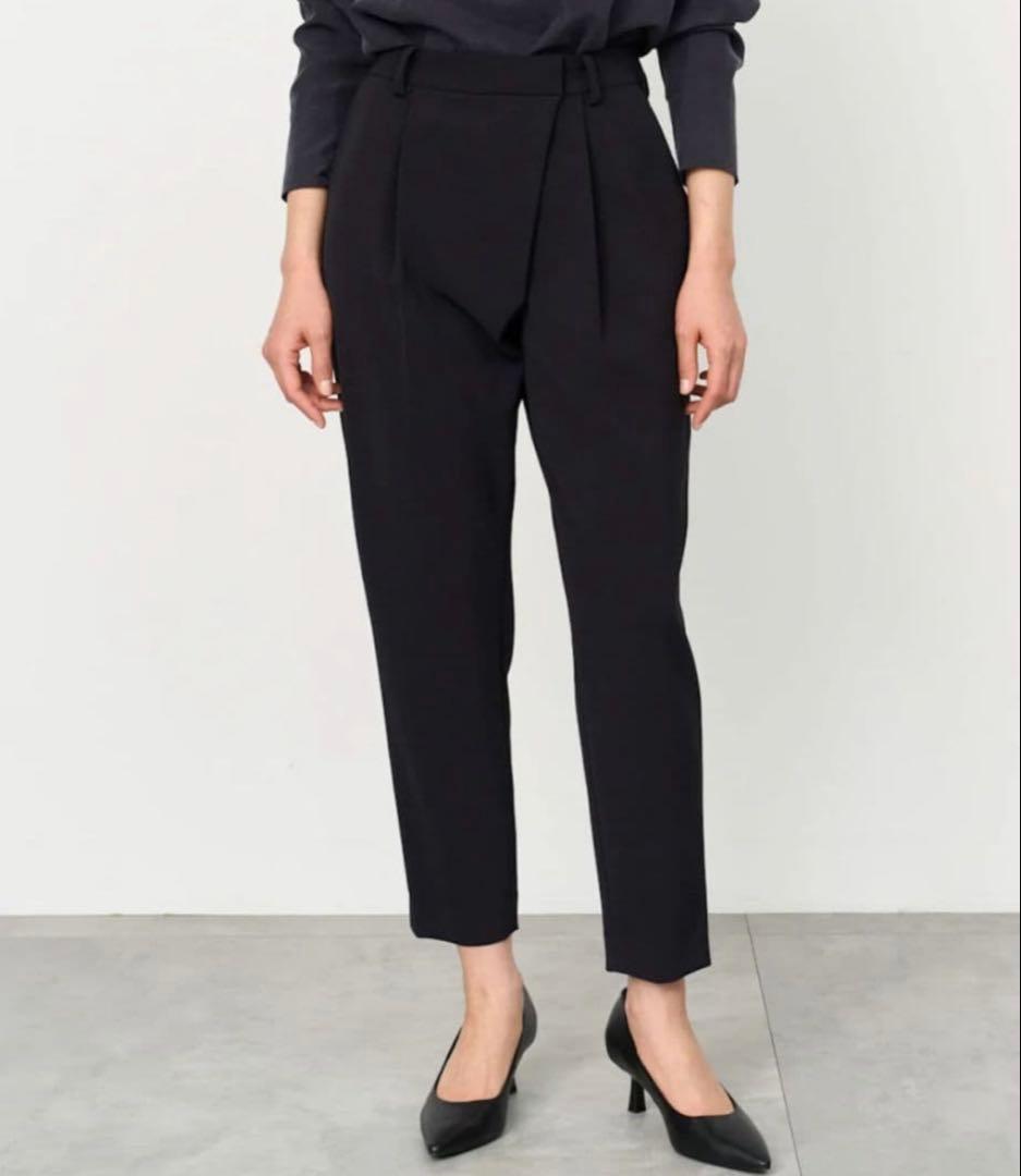 【SOÉJU】ストレッチファインタックパンツ Sサイズ　BLACK 現行品
