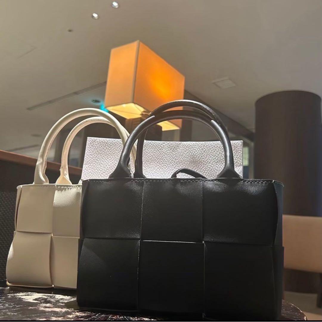 限定販売 編み込みバッグ 高見え レディース　新品未使用　早いもの勝ち