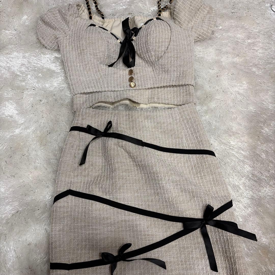 オフショルダー ツイード風ドレス