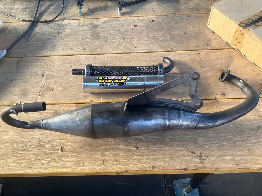 Wind Jammers マフラー　ワンオフ　グランドアクシスにて使用