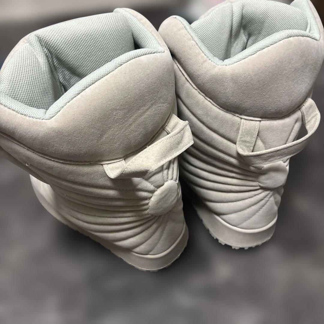 スノーブーツ ライトグレー スエード