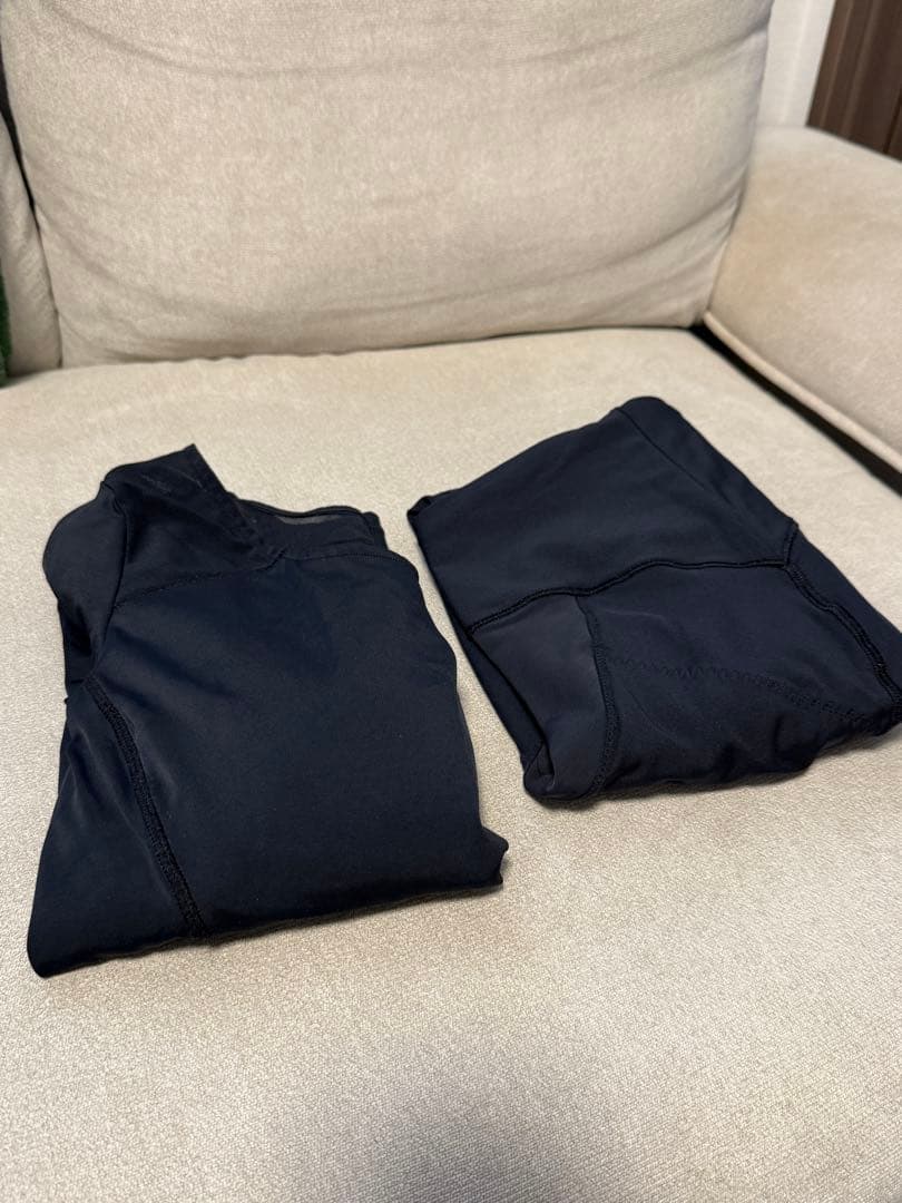 LAVA パーフェクトフォームトップス&レギンス　リントスル　Mサイズ