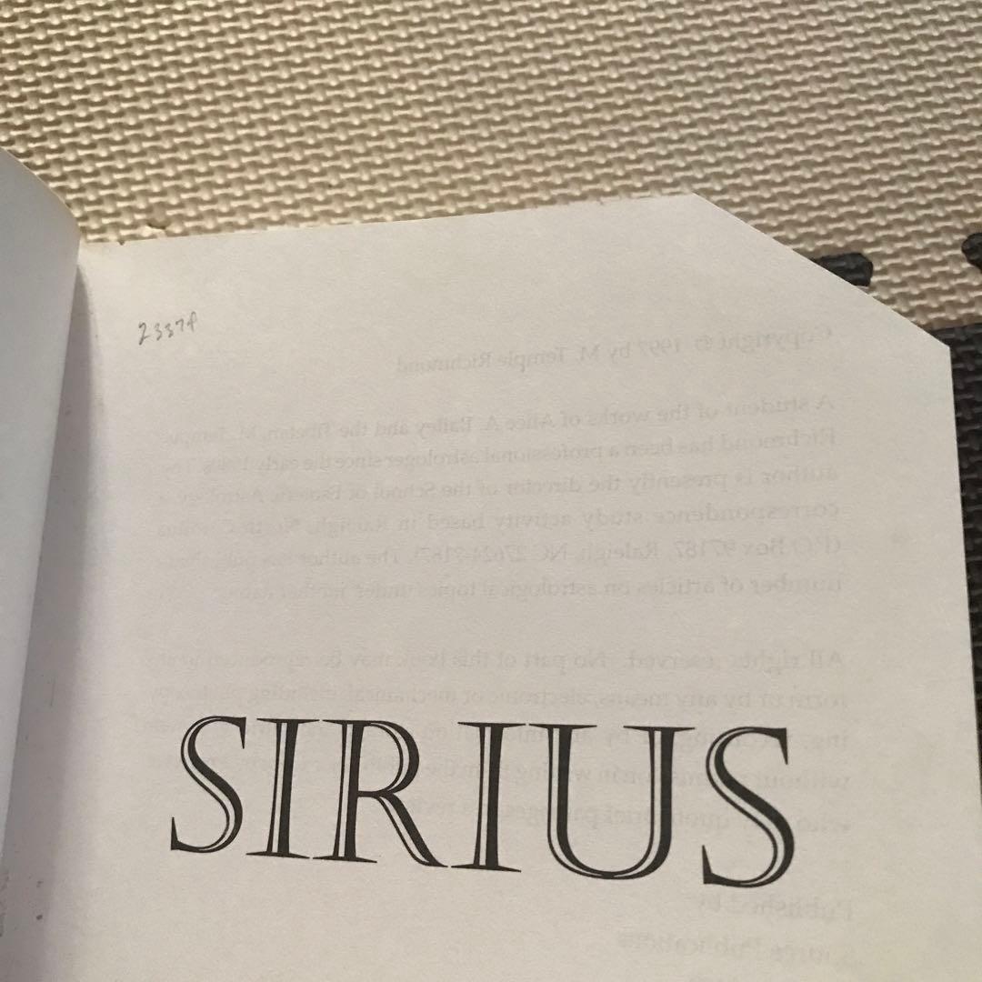 洋書 Sirius M.Temple Richmond Manasadeva