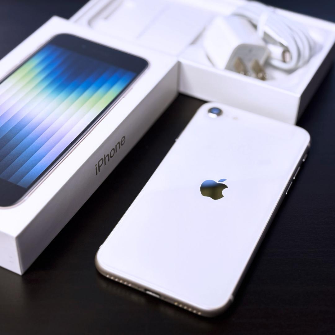 【美品】iPhone SE 第3世代 128GB スターライト SIMフリー
