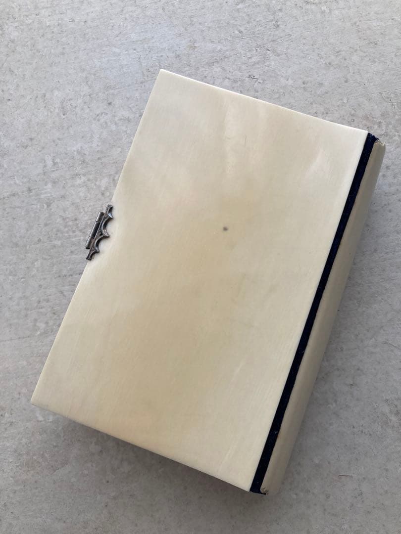 フランスアンティーク　アイボリー聖書　祈祷書　古本　洋書　ミゼル