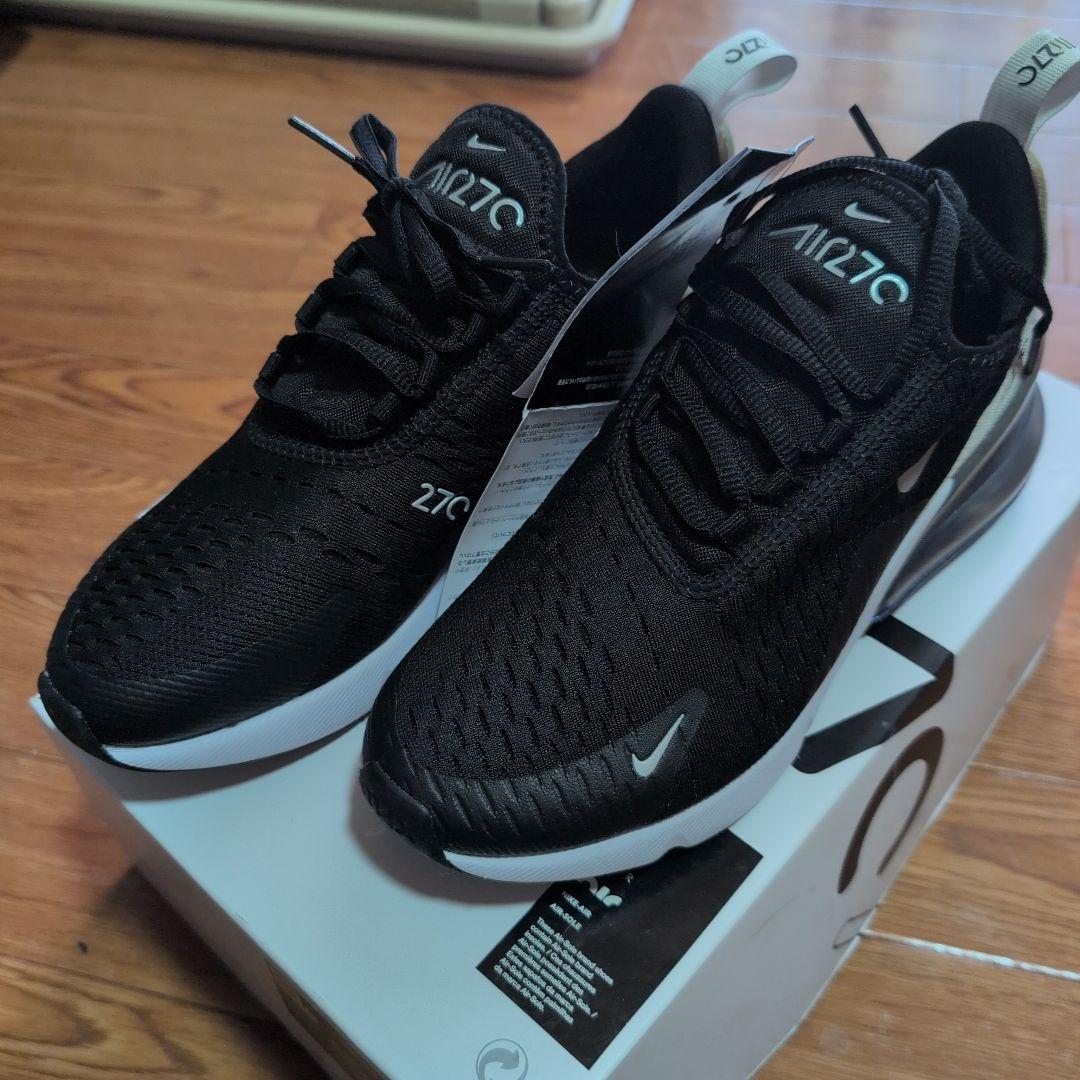 ナイキの人気モデル✨ Air Max 270（エアマックス270）24.0cm
