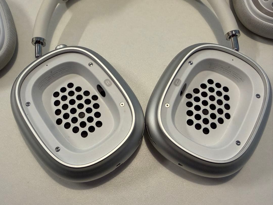 Apple airpods Max Lightningモデル