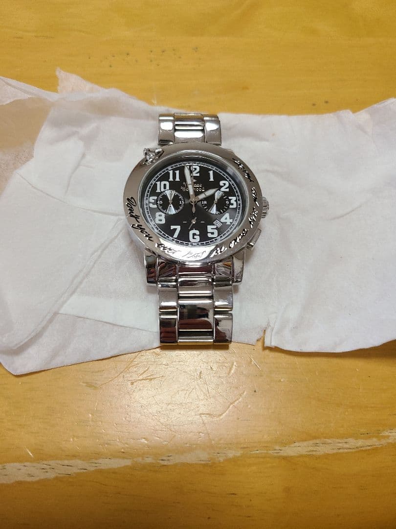 Vivienne Westwood の腕時計です(レディース用)