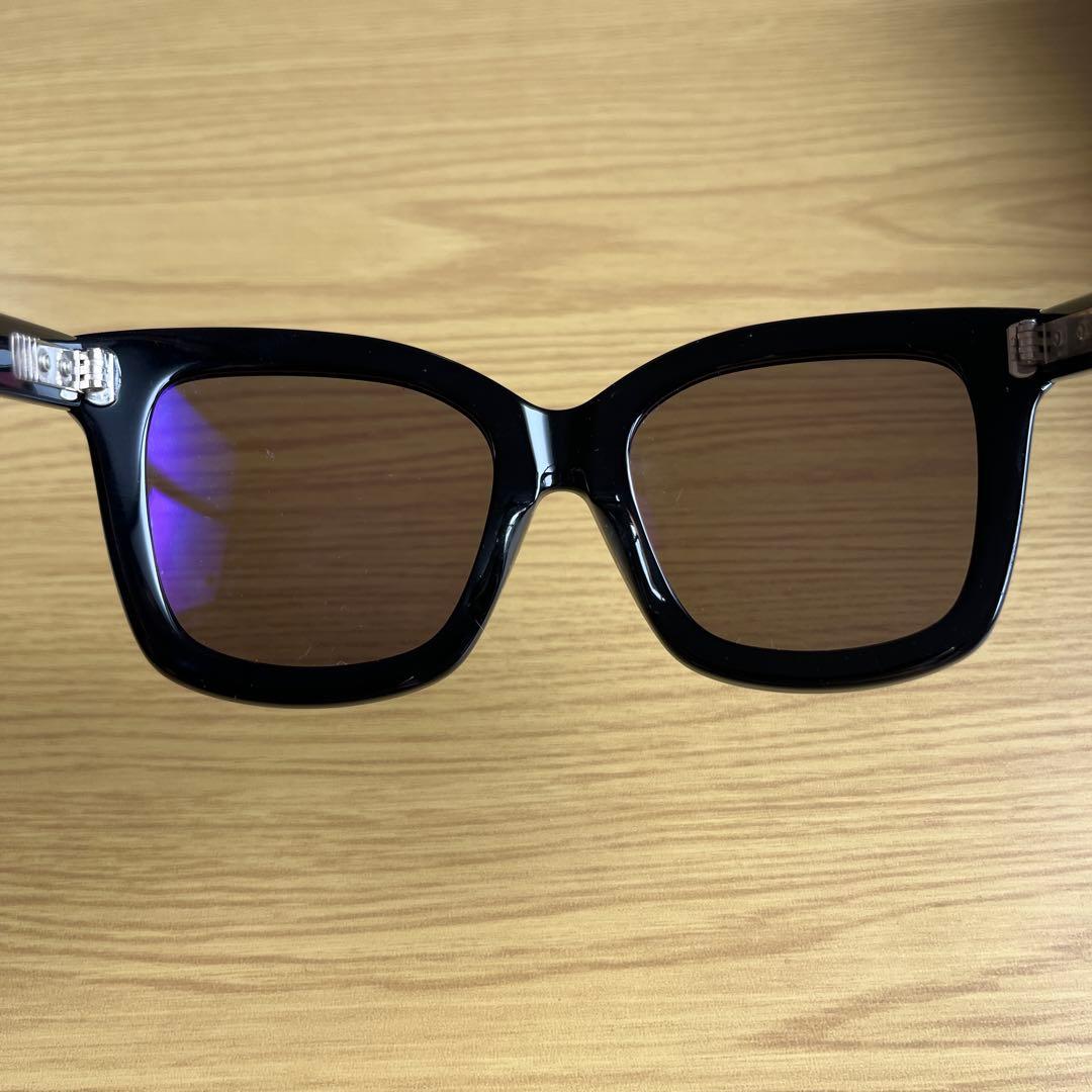 THOM BROWNE ブラックキャットアイサングラス