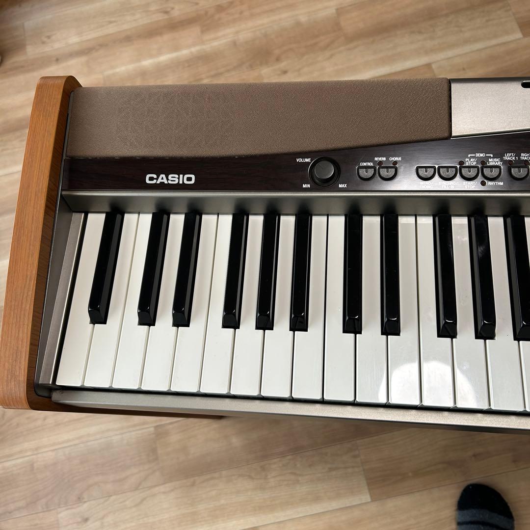 送料込み CASIO 電子ピアノ 88鍵盤 Privia PX-100