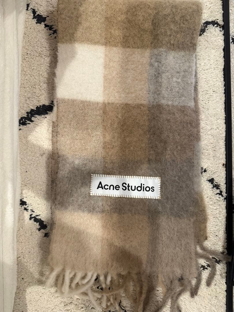 Acne Studios マフラー