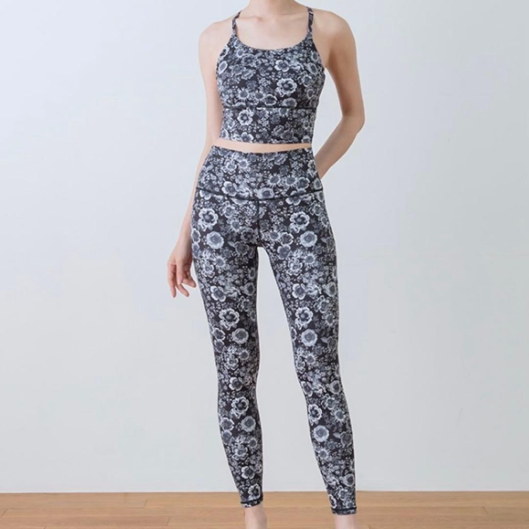 【SUKALA】エンブロイダリー　ウェア上下セット