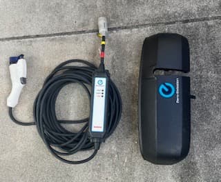 日産リーフ 充電ケーブル(15m 200V)＆充電ポートカバー