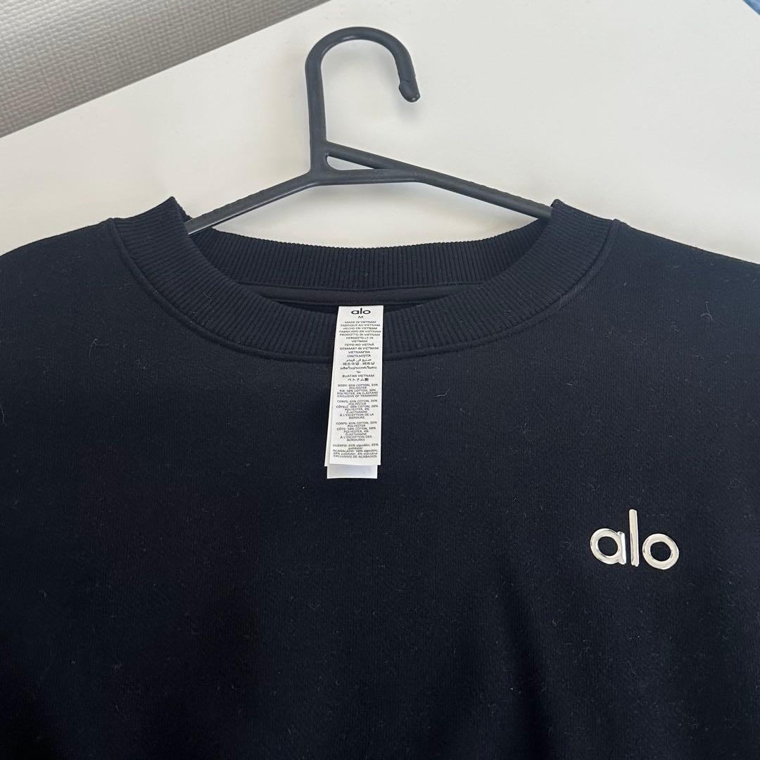 alo yoga トレーナー