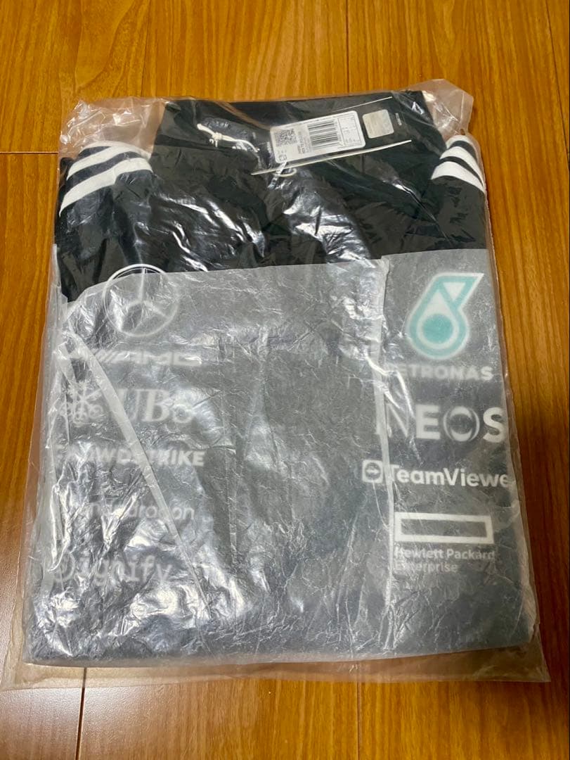 【新品未開封】2025年製 F1 公式ポロシャツ メルセデス Lサイズ