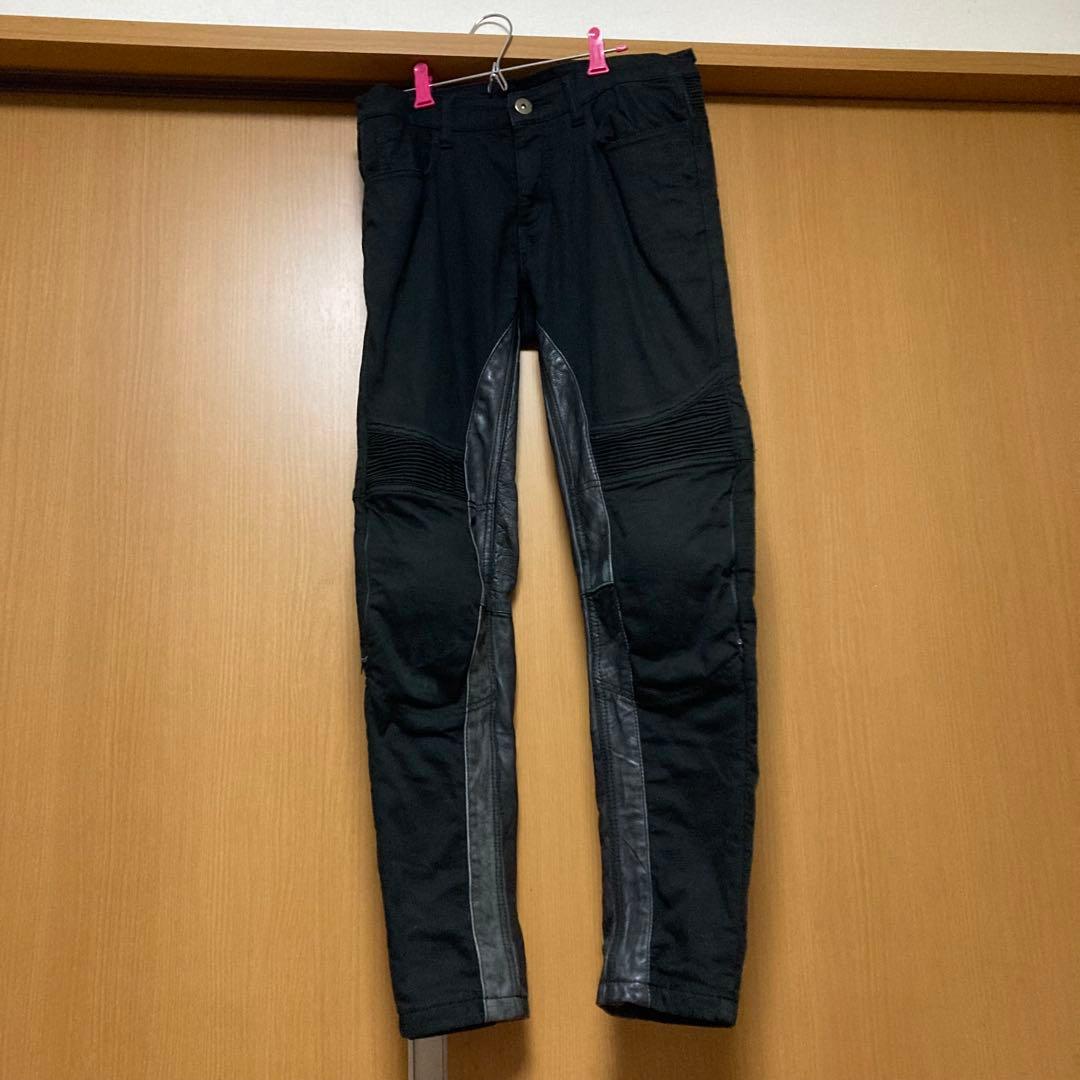 デグナー　ヒートガード付きデニム（膝プロテクター入り）