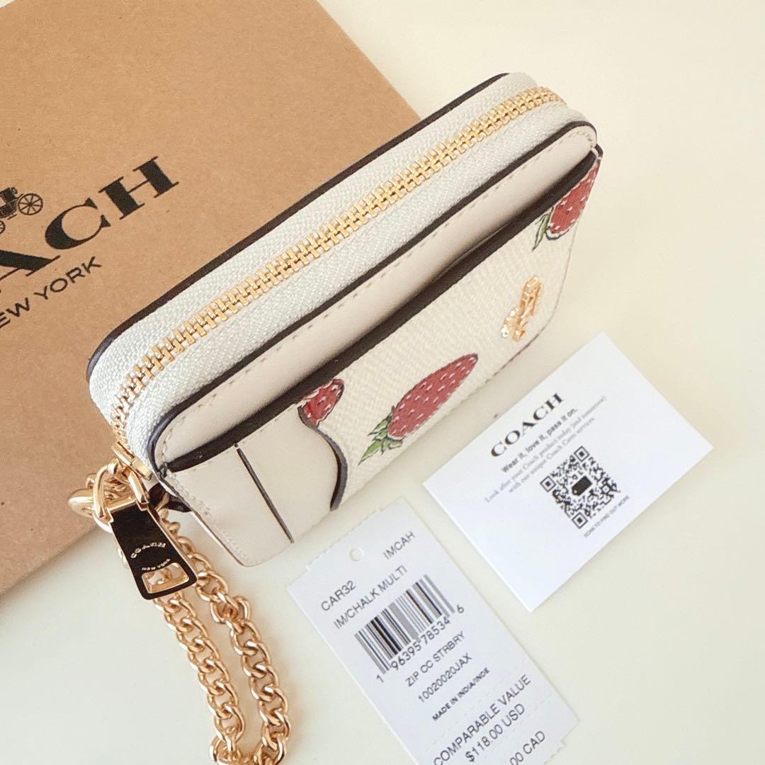 COACH コース　ケース　小銭入れ財布　ホワイト　レッド　苺柄　イチゴ柄