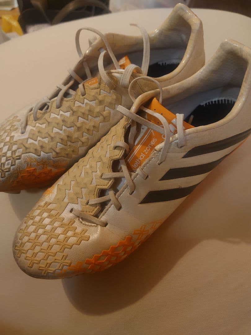 adidas Predator 25.5 リーサルゾーン