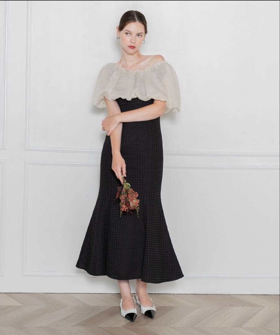 【maiさん専用】フリル付きオフショルダー 黒 パーティードレス