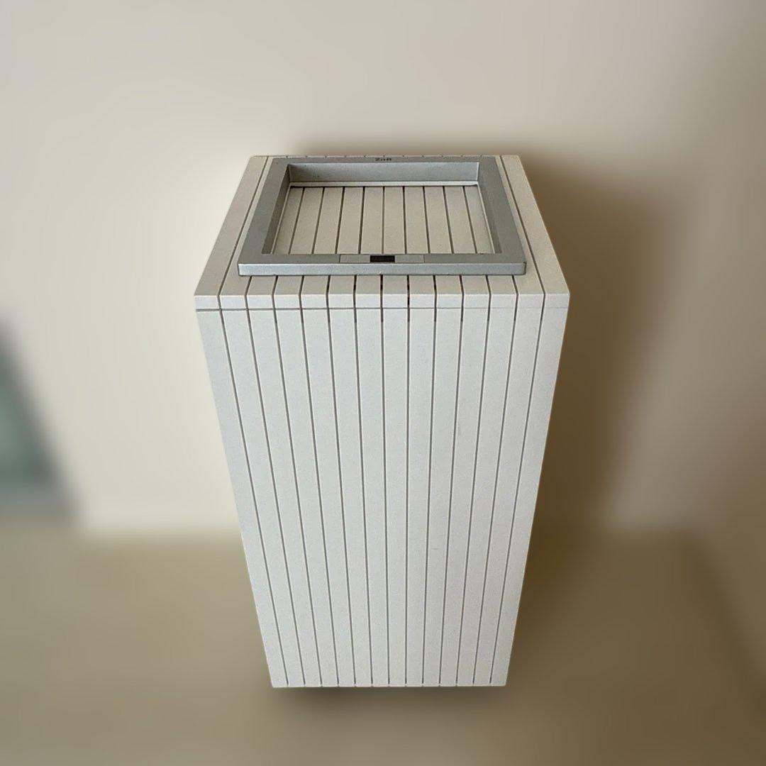 ZitA SQUARE ホワイト 自動ゴミ箱 キャスター&消臭剤付　限定仕様