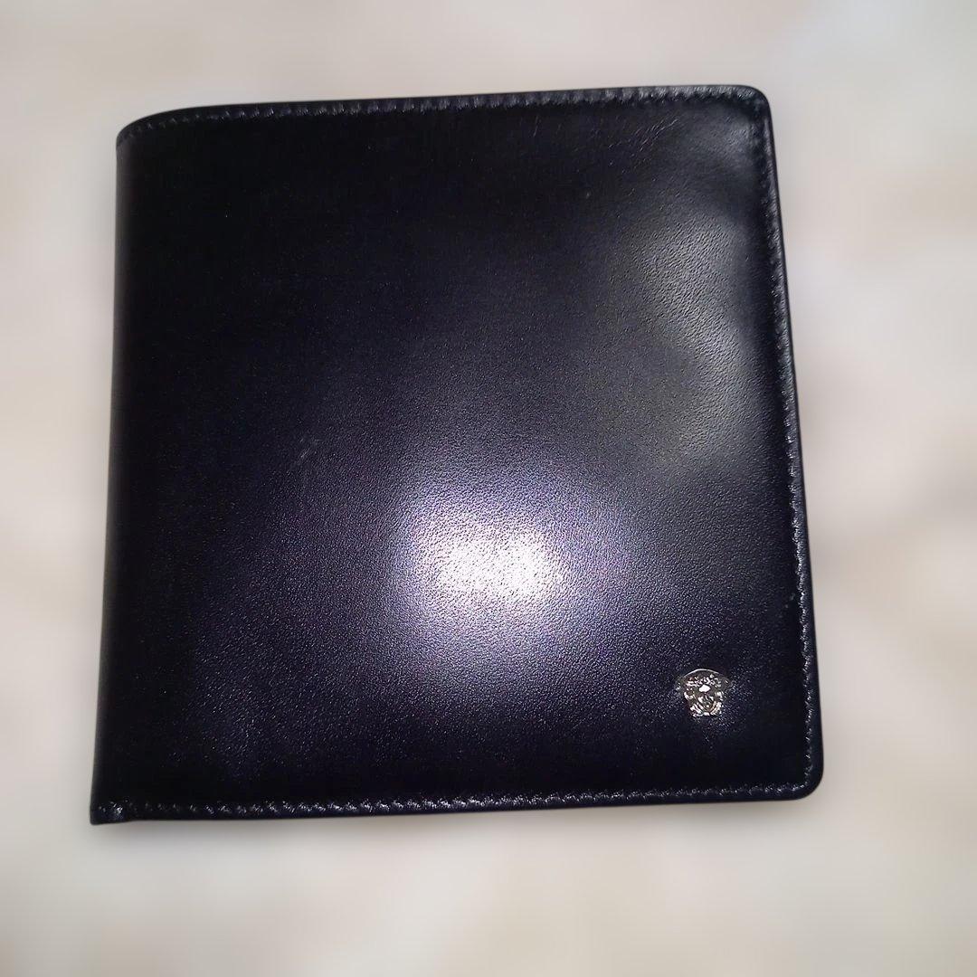 新品未使用 ジャンニヴェルサーチ 2つ折り財布