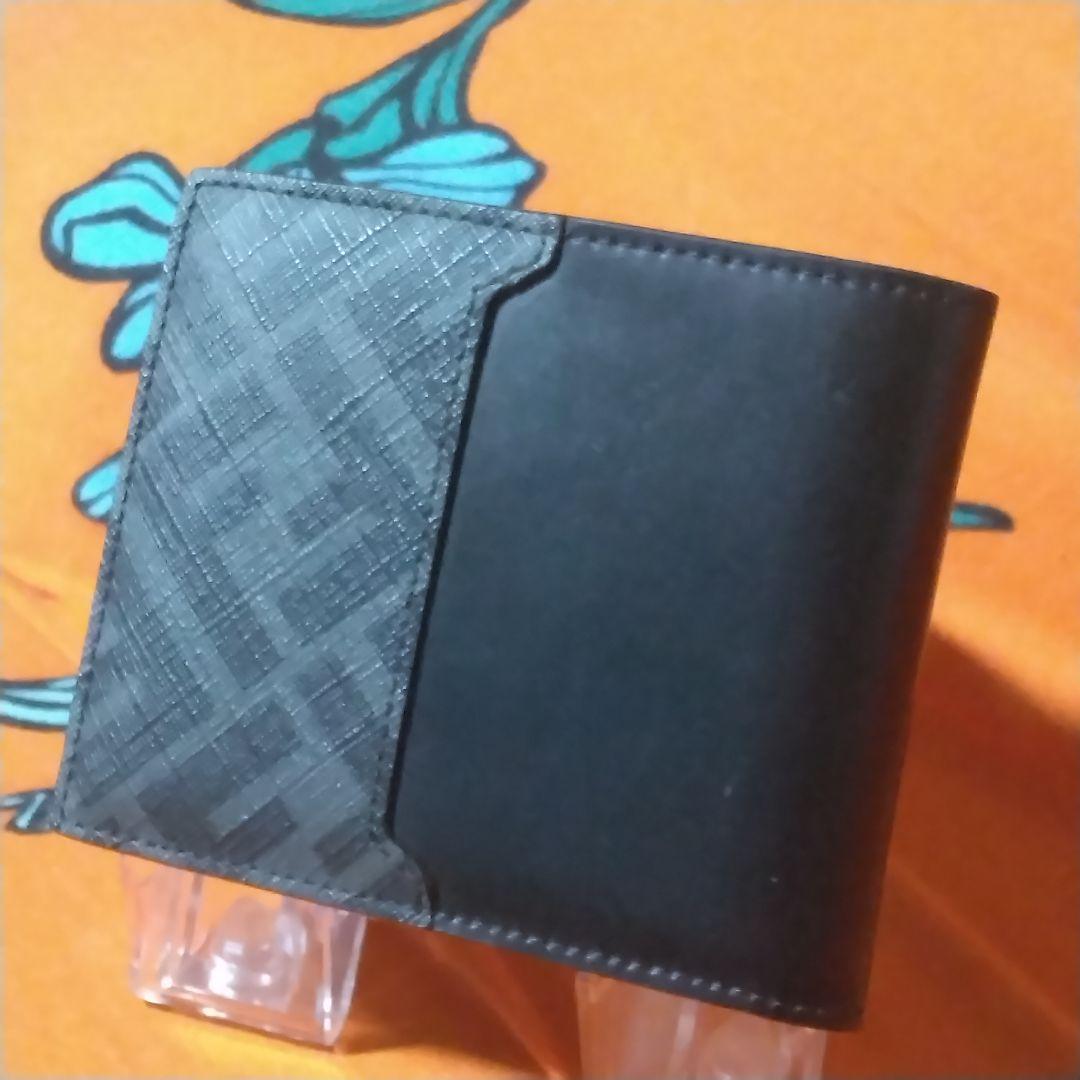 現行品 FENDI フェンディ 二つ折り財布