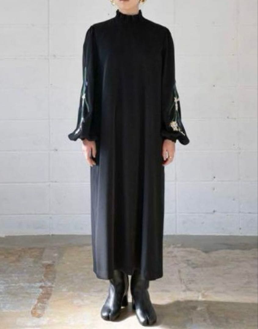 iconology 花を着るワンピース#03　水仙