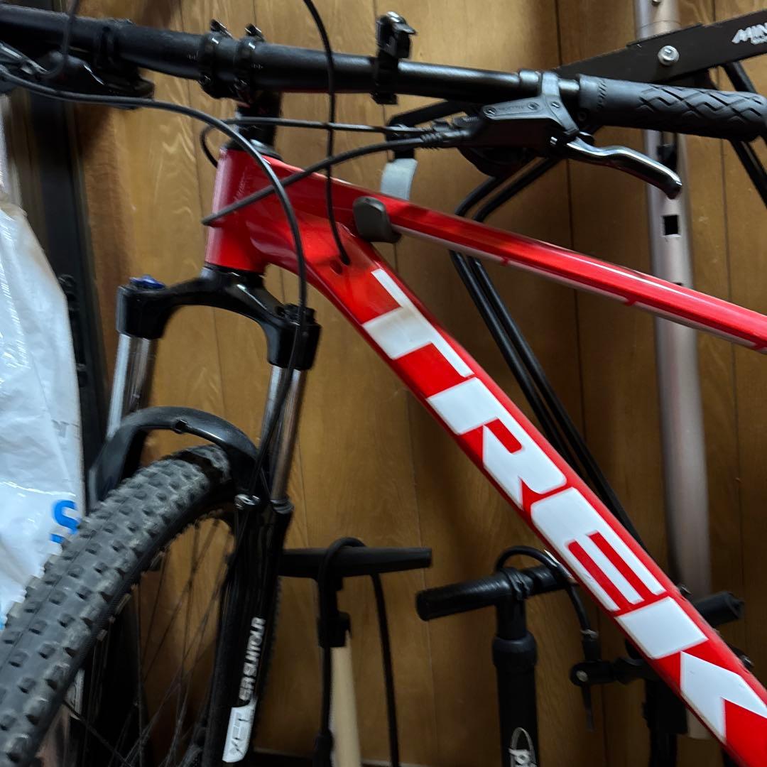 TREK マウンテンバイク レッド フレーム