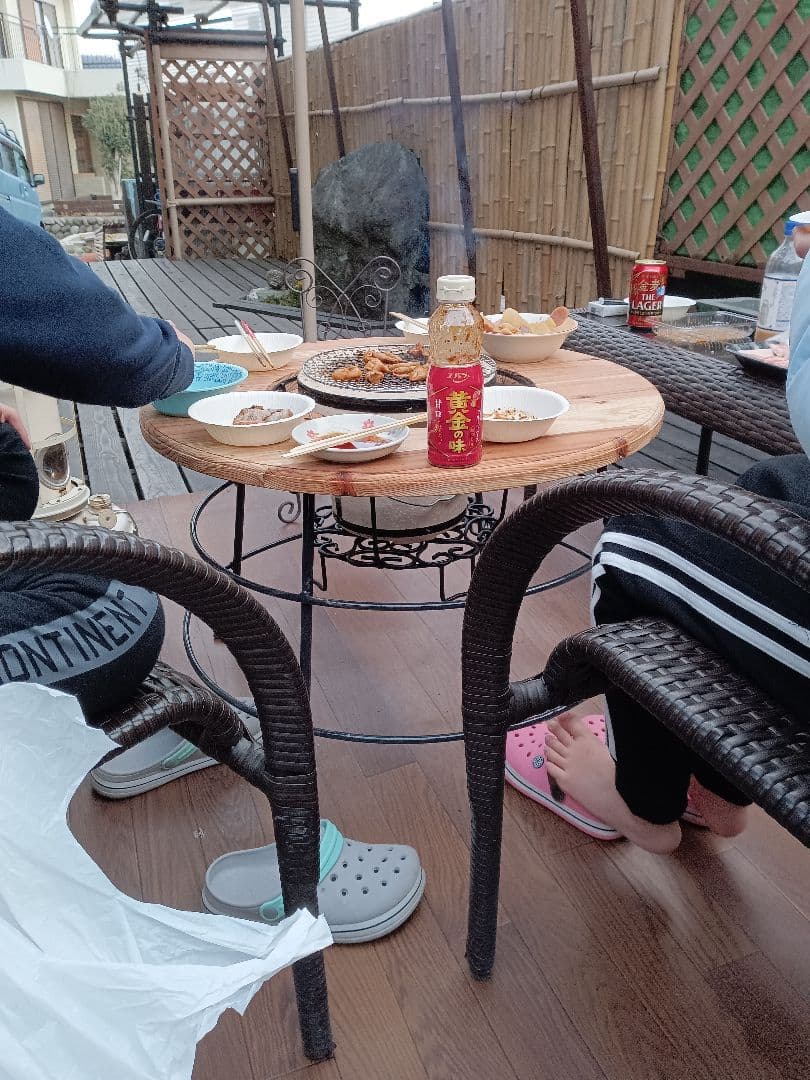 アウトドアテーブル　バーベキューテーブル　対流式ストーブ