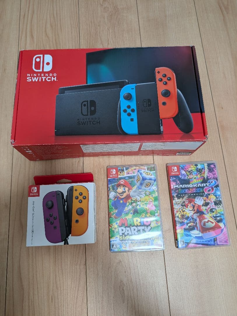 Nintendo Switch本体 +Joy-Con +ソフト2本
