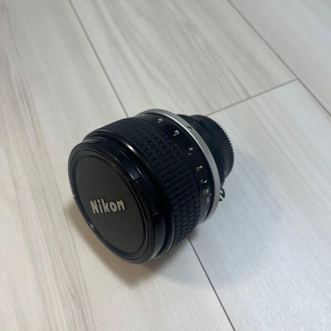 美品Nikkor 85mm f/1.4 レンズ