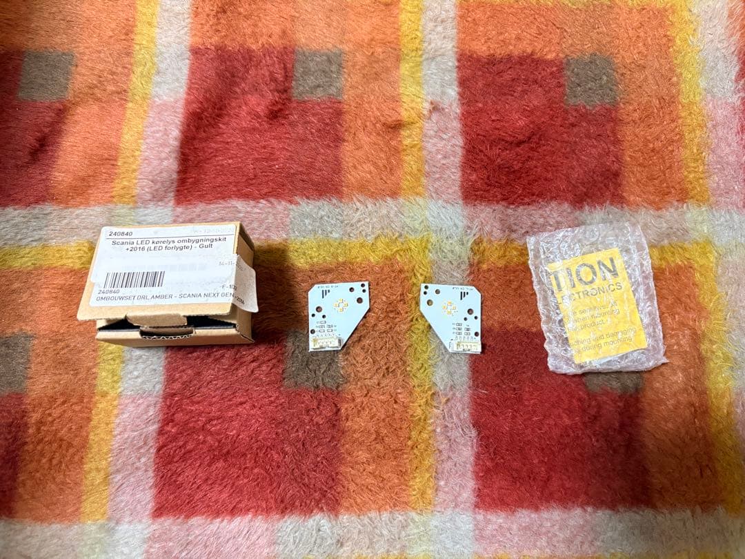 Scania LED デイライト　アンバー左右set