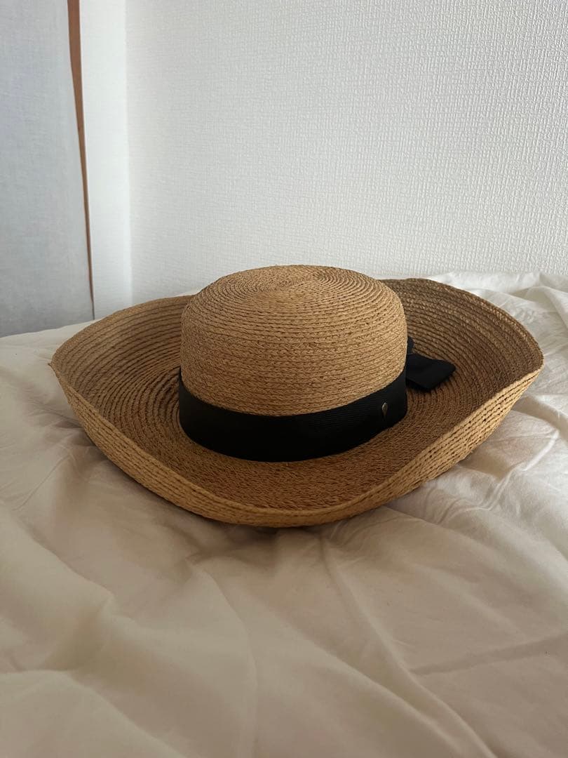 ヘレンカミンスキ麦わら帽子