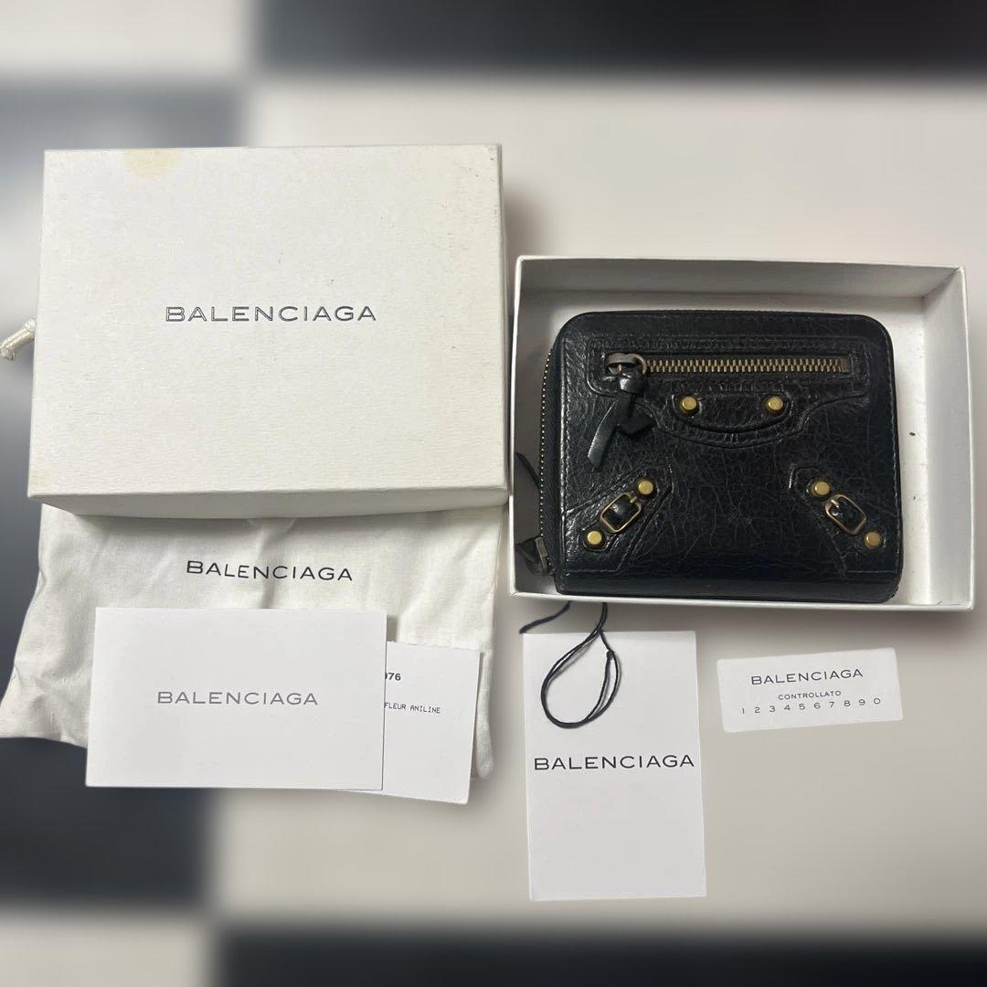 BALENCIAGA レザー 二つ折り財布　バレンシアガ　wallet
