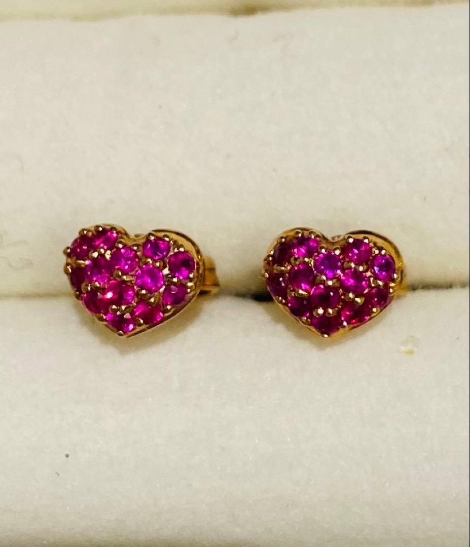 Y⭐︎ポンテヴェキオ　18kハート型のルビー ピアス