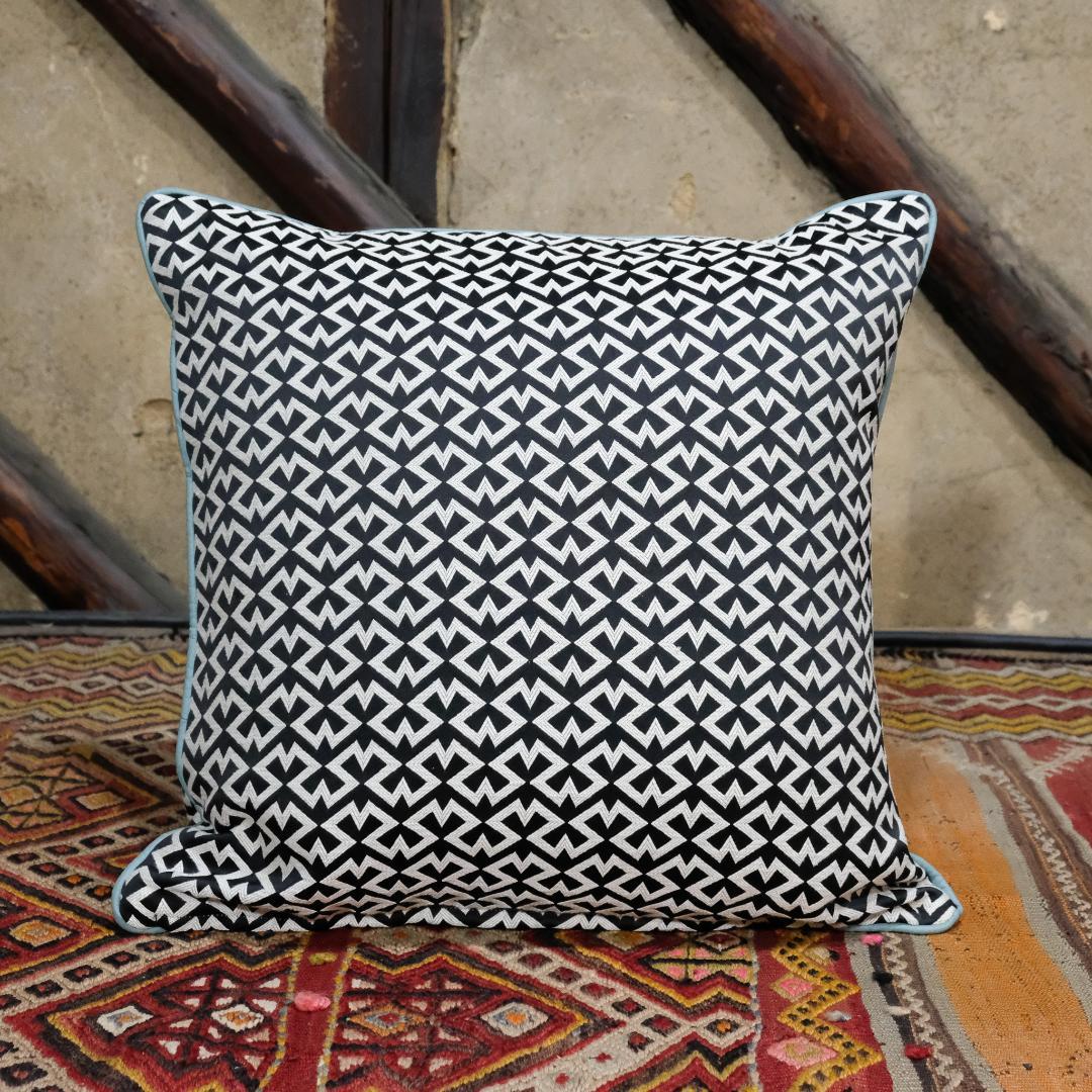 とし展示品Cassina IXC.カッシーナイクスシーオリジナルクッション