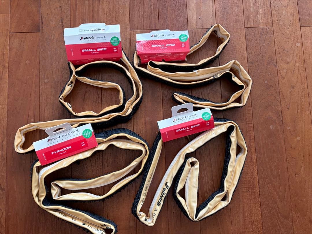 デュガス　シクロクロス　タイヤ　4本セット