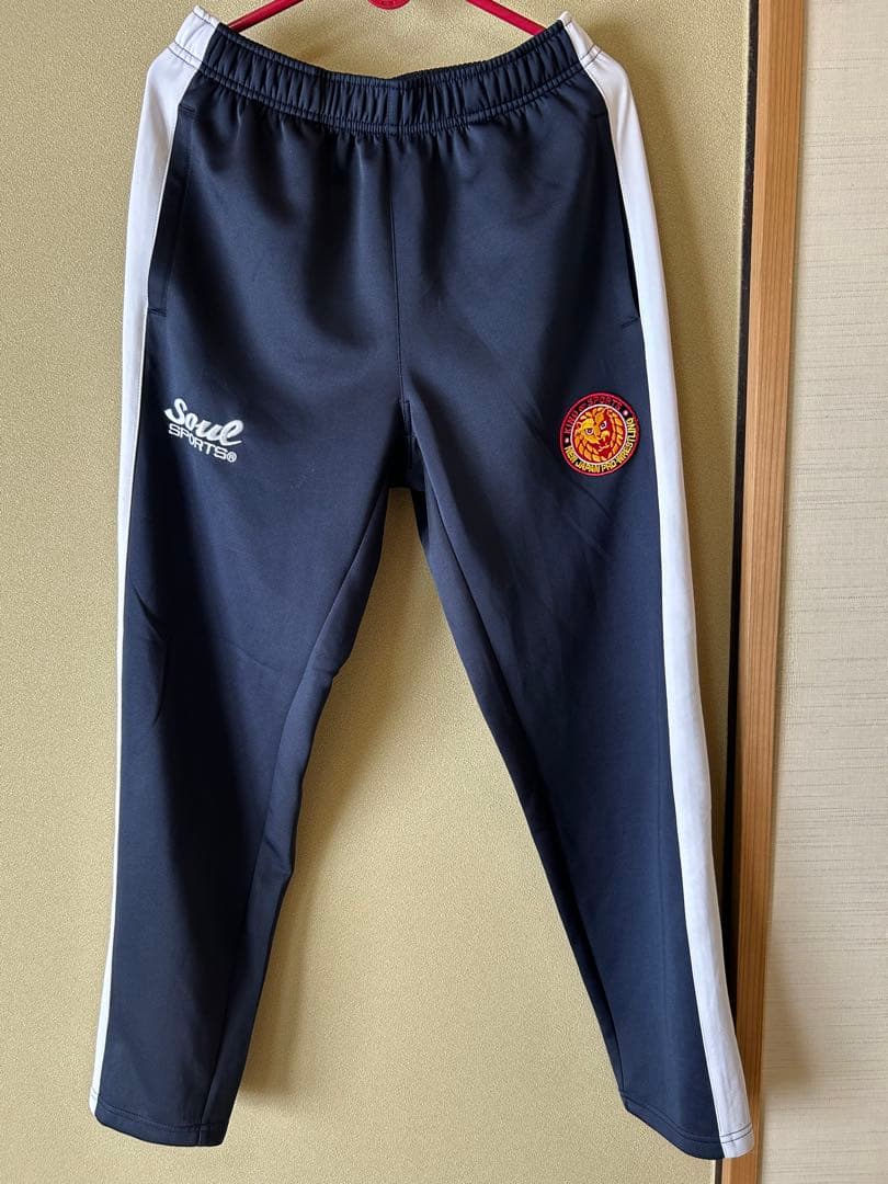 新日本プロレス ジャージ 最新作 2026 上下セットアップ