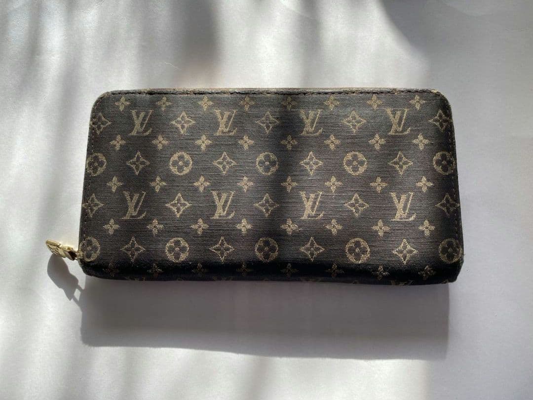 M*)様 LOUIS VUITTON 長財布
