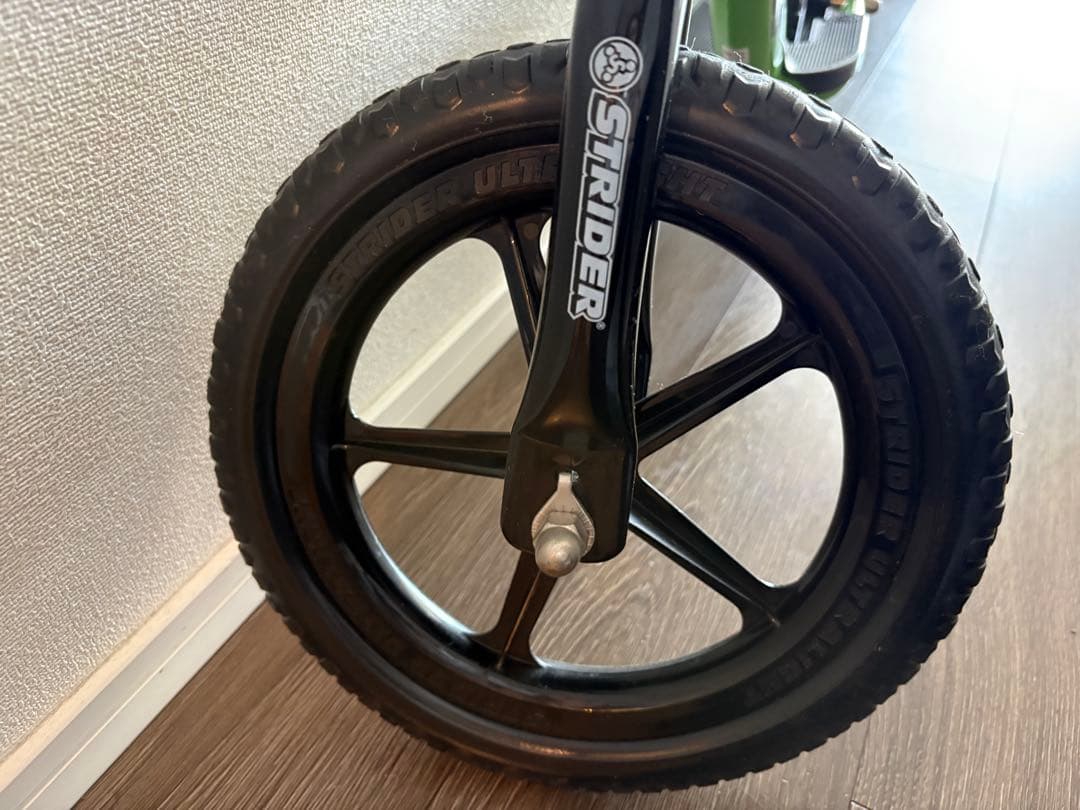 STRIDER バランスバイク グリーン