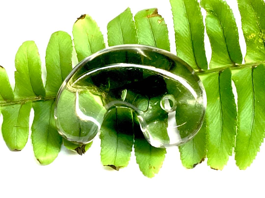 ✳激希少*勾玉　黒平向山鉱山水晶スモーキークォーツ成長過程　本物守護石に鑑別書付