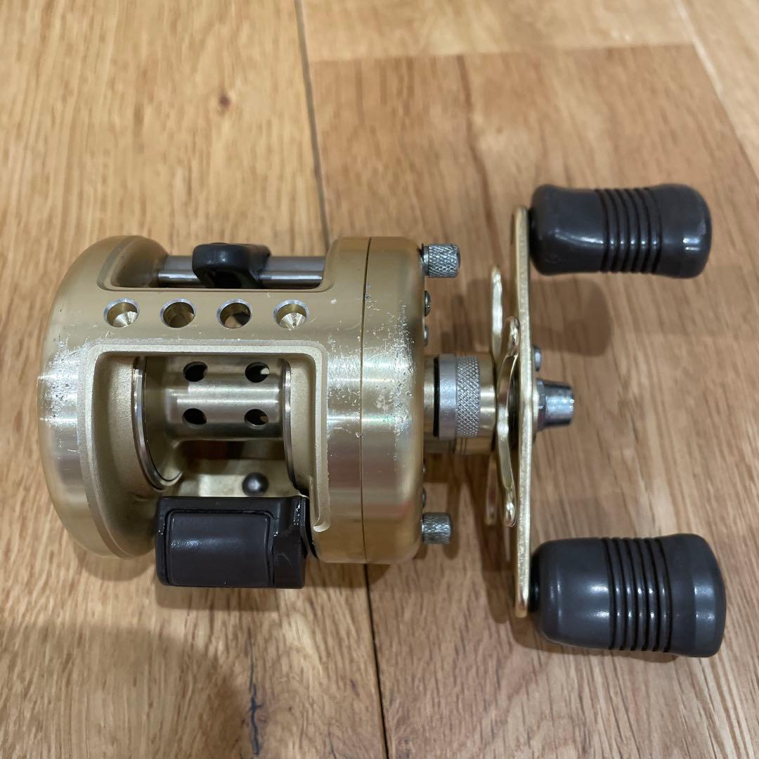 リール SHIMANO CALCUTTA 100XT