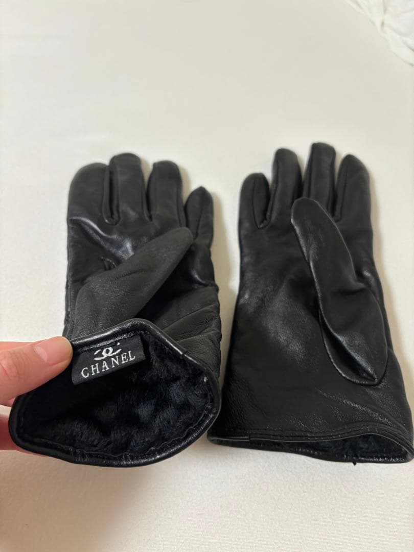 CHANEL 黒 レザー キルティング 手袋