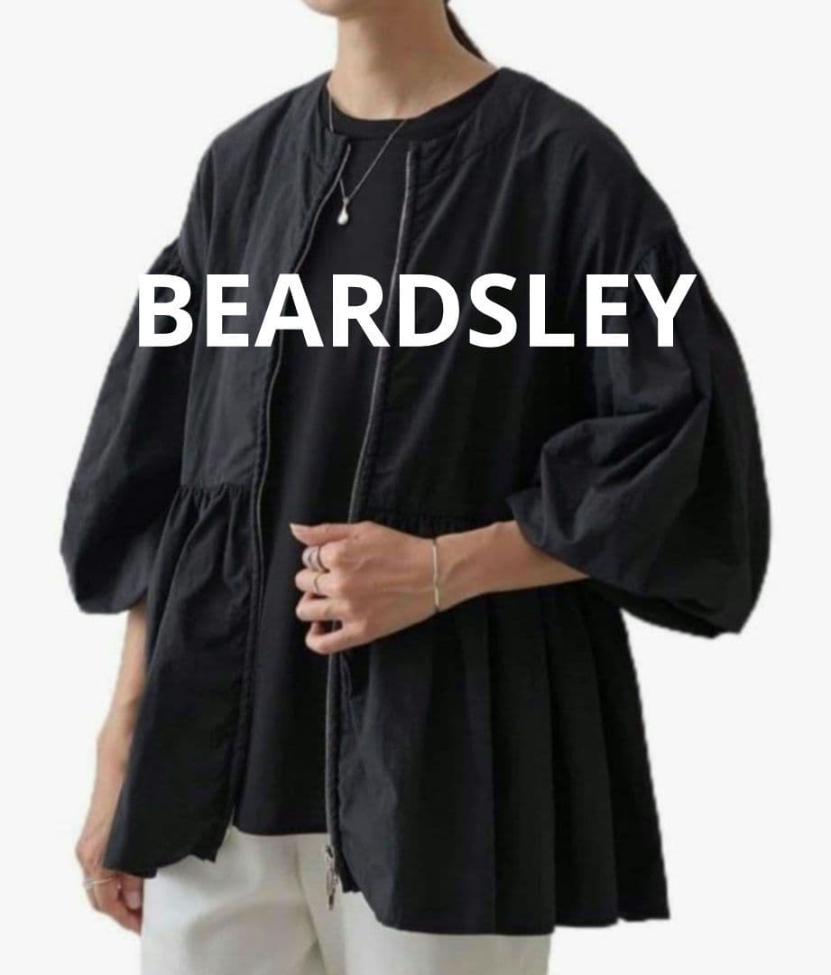 匿名発送　新品タグ付き　ビアズリー　ペプラムジップブルゾン　黒