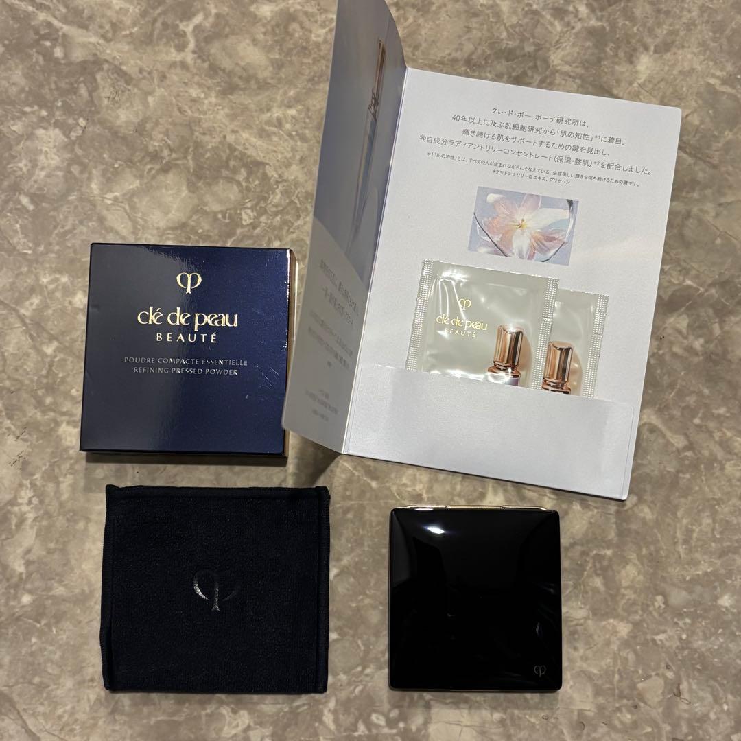 クレ・ド・ポー ボーテ プードルコンパクトエサンシエルｎ　エレガントスリム