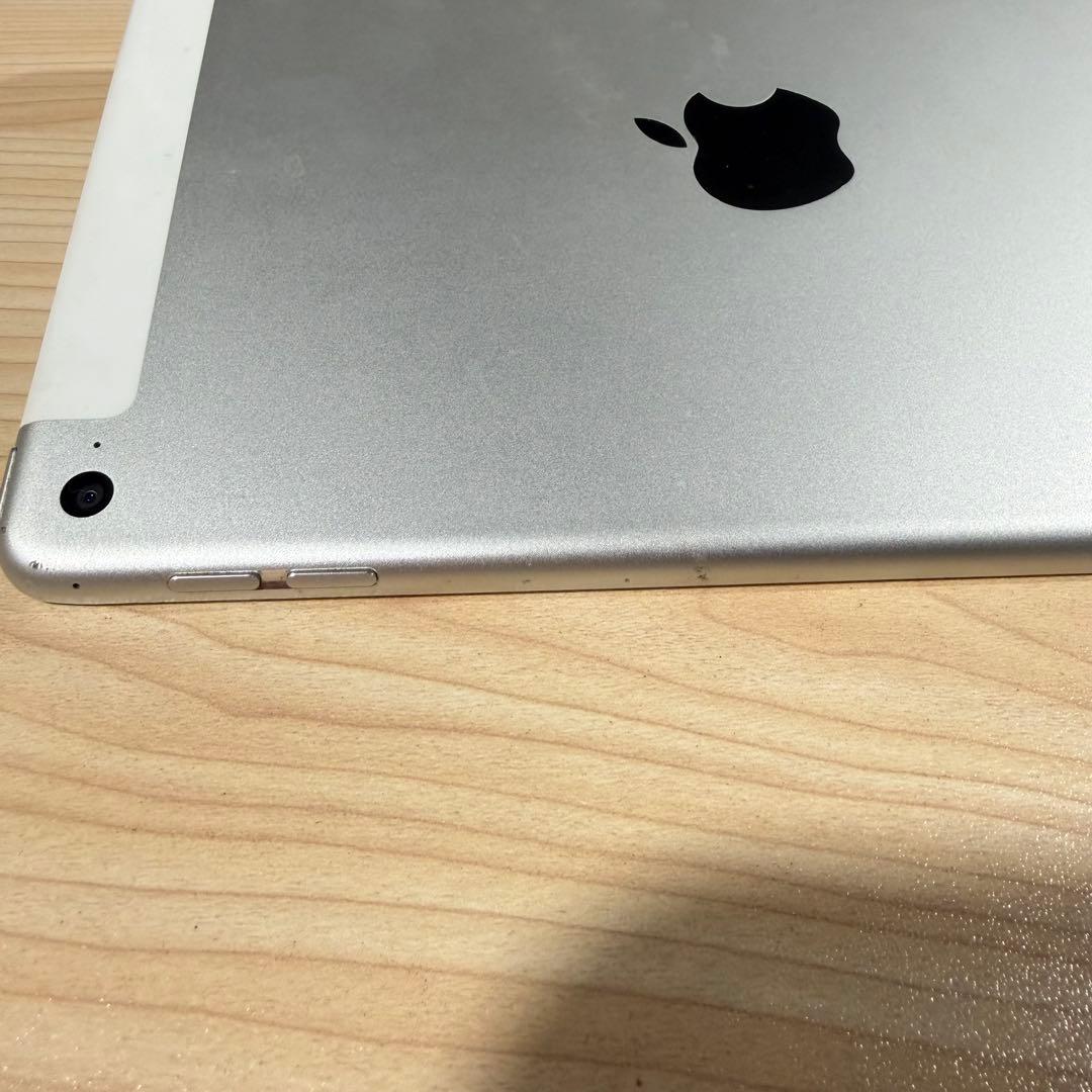 Apple iPad mini 4 64GB セルラー モデル シルバー 本体