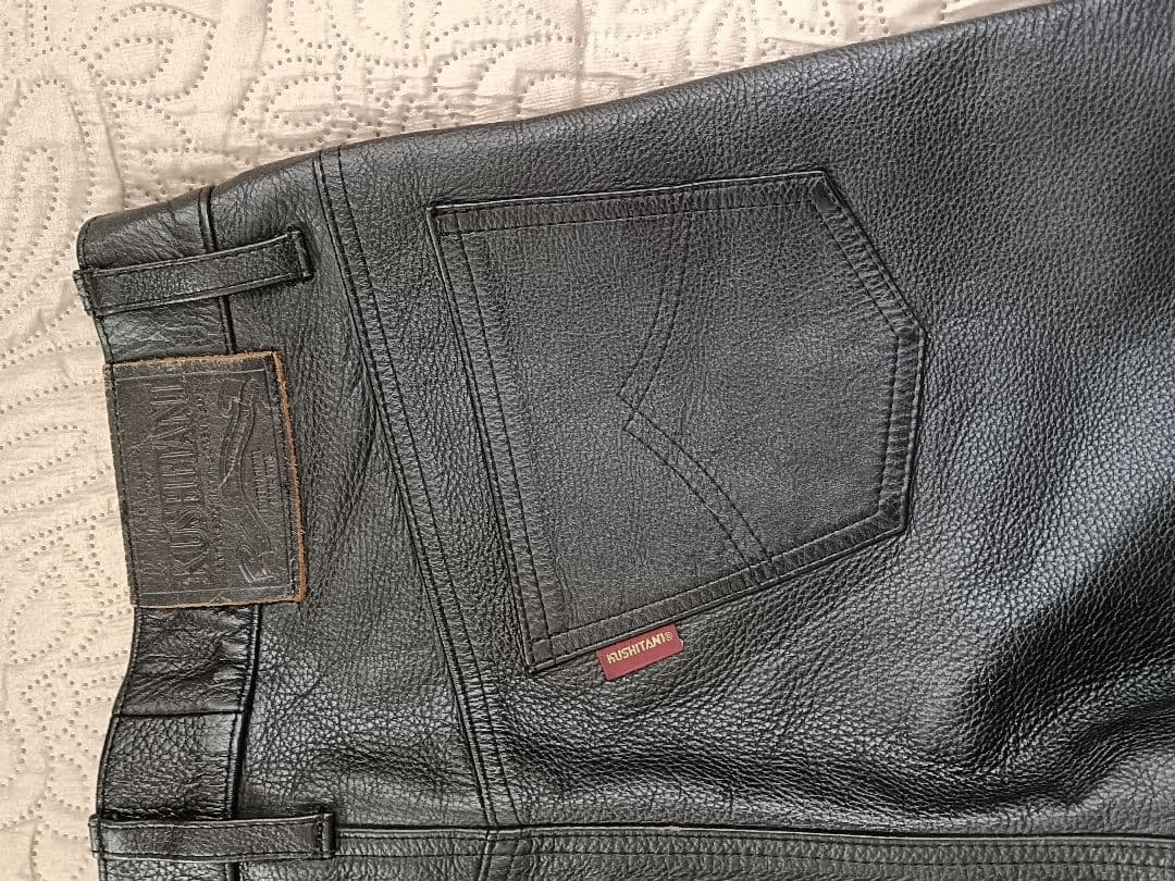 クシタニ 本革 レザーパンツ 　サイズLL