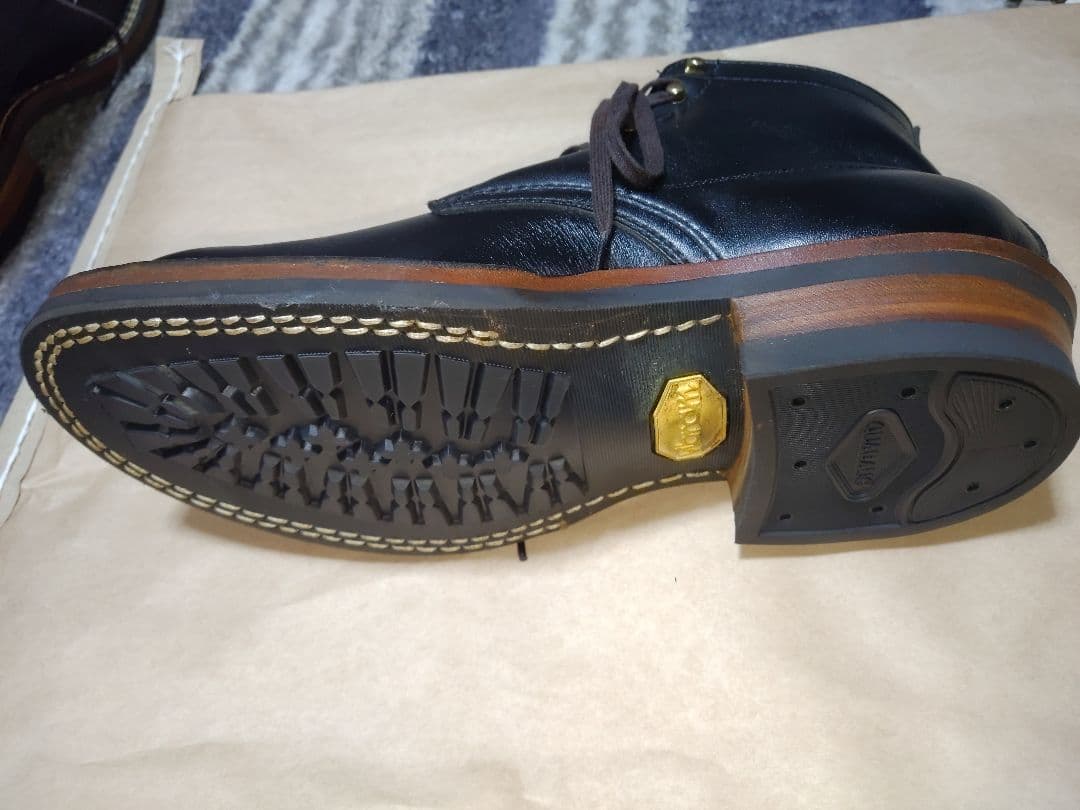 靴 WHITES BOOTS SEMIDRESS