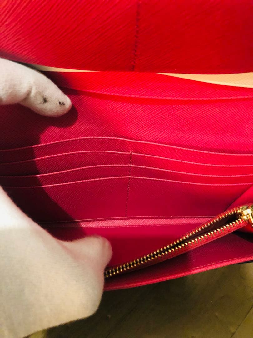 PRADA ブラック 長財布 ジッパー付き